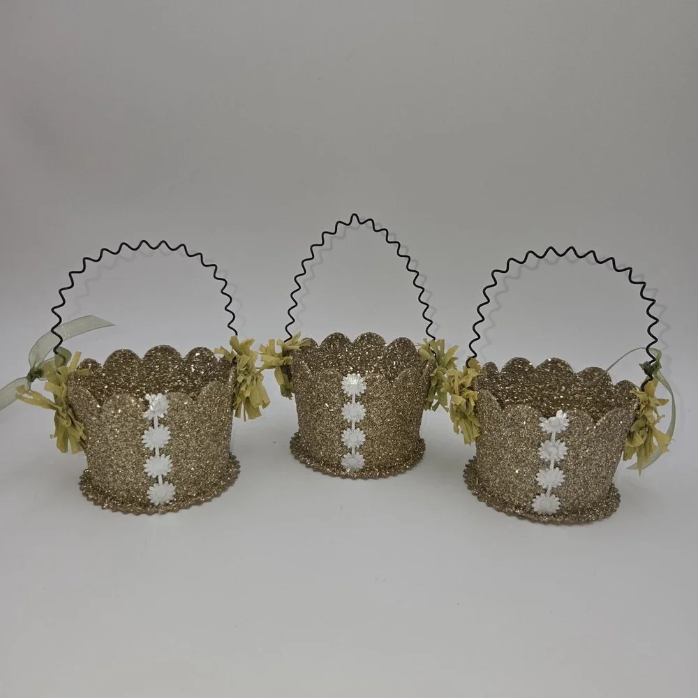 Lots of 5 Wendy Addison Original Gift Basket Paper Mache Christmas Decoration